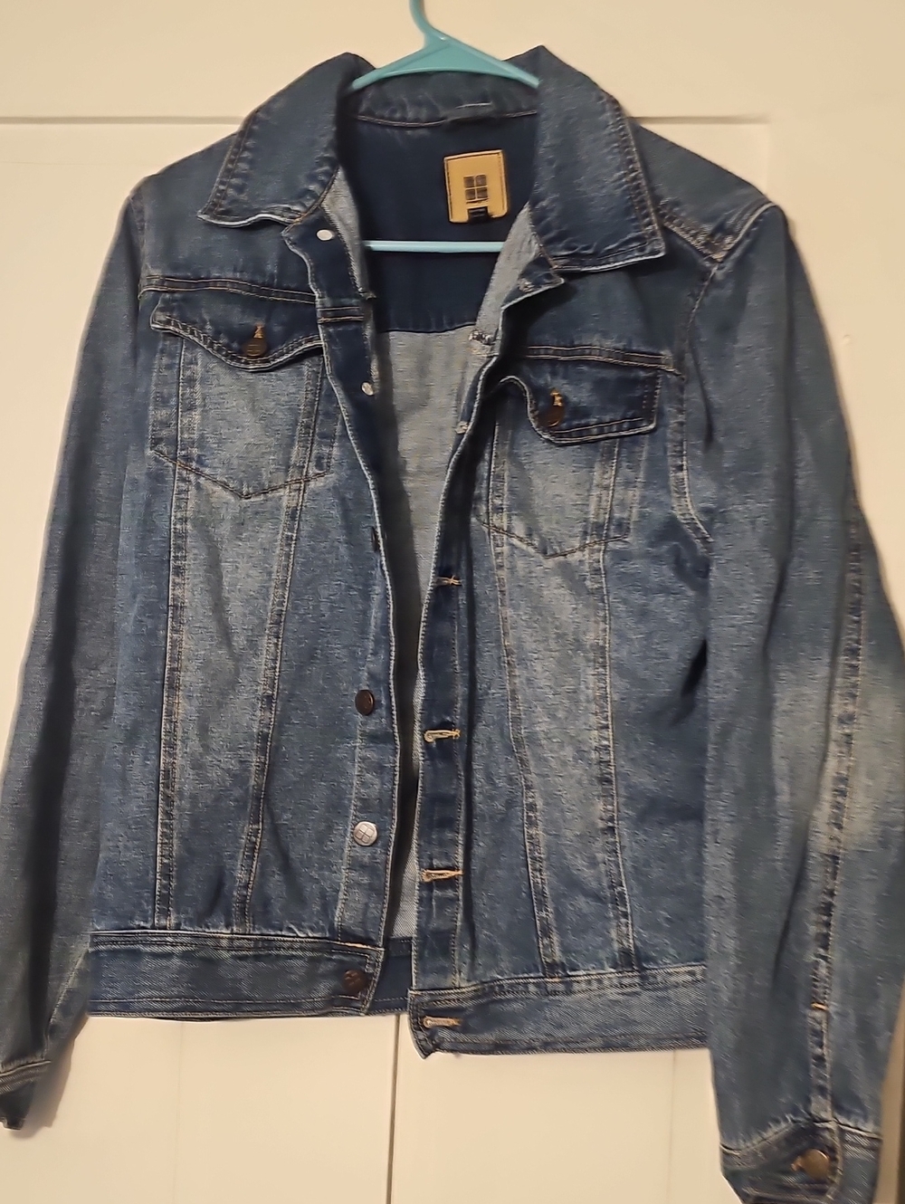 Classic Women's Blue Denim Jacket - Insight